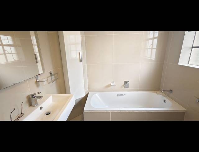 2 BEDROOM TOWNHOUSE FOR SALE IN ELANDSPARK
